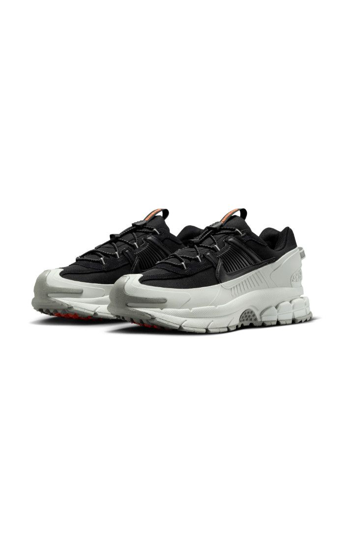NIKE Zoom Vomero Roam Men's "Black/Silver"