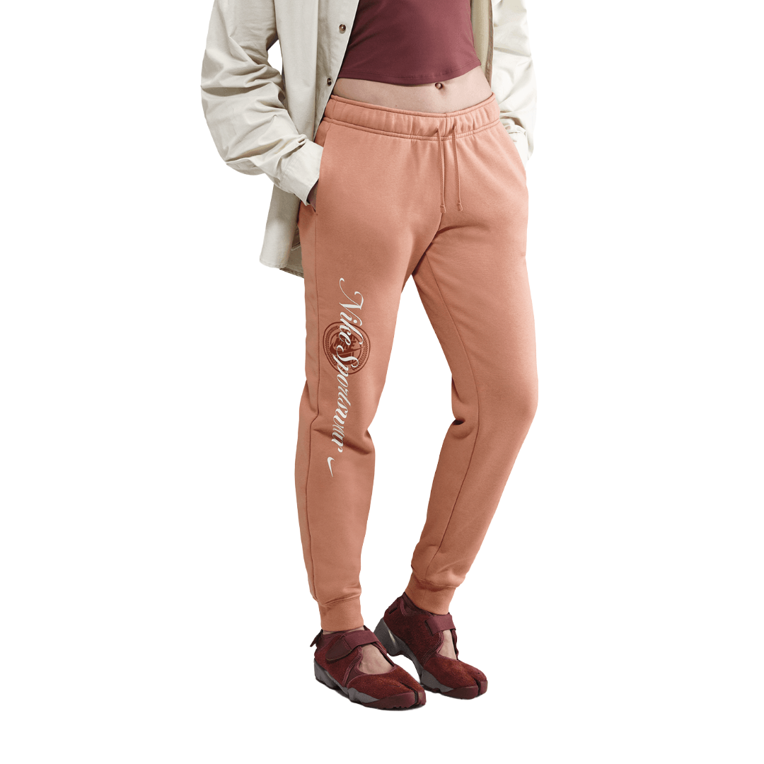 Sportswear Mid Rise Graphic Club Fleece Pant