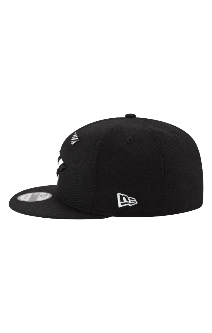 PAPER PLANES- The Original Crown 9Fifty Snapback (Black/Green Undervisor)