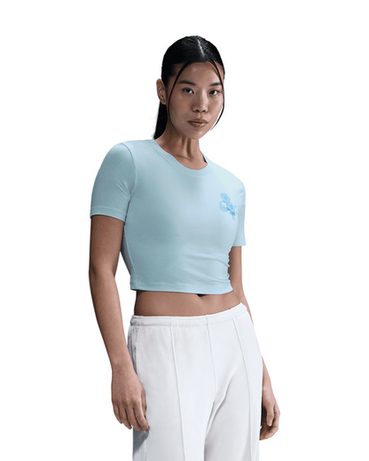 NIKE Sportswear Slim Cropped T-Shirt