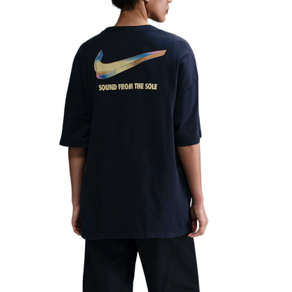 Oversized Short-Sleeve Graphic T-Shirt
