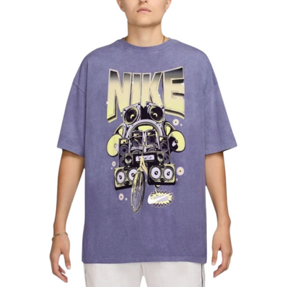 Oversized Short-Sleeve Graphic T-Shirt