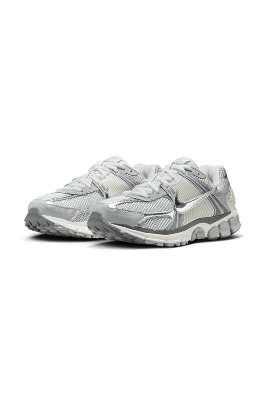 NIKE Zoom Vomero 5 Men's "Metallic Silver"