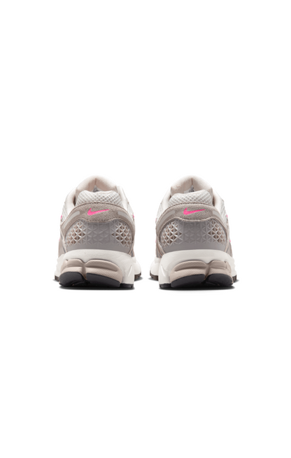 Zoom Vomero 5 Women's "Sail/Pink"