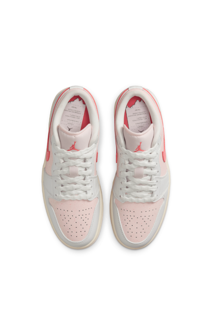 AIR JORDAN 1 Low SE Women's "Strawberry Milkshake"