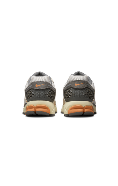 NIKE Zoom Vomero 5 Men's "Copper Moon"
