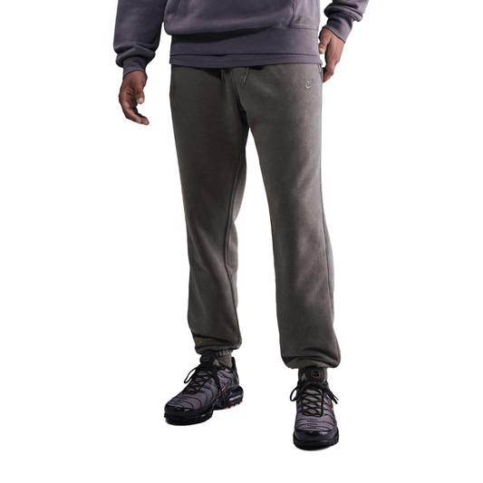 Sportswear Club Washed Cuffed Fleece Pants