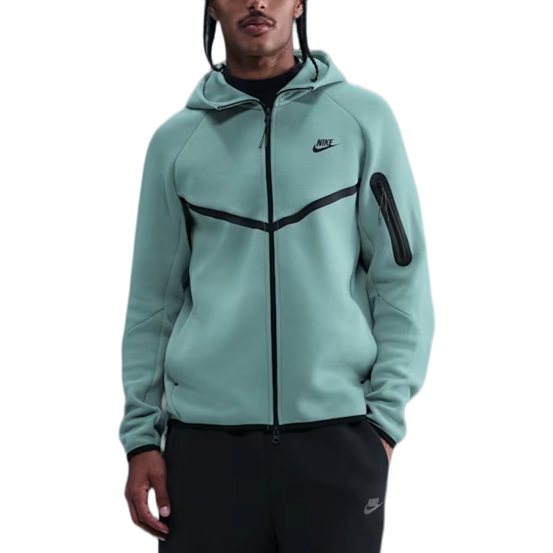 Windrunner Tech Fleece Zipup