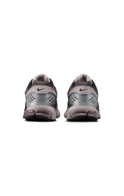 Zoom Vomero 5 Men's "College Grey"